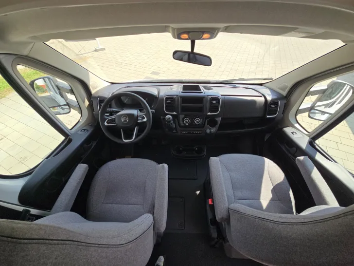 Fahrzeugbild Sunlight ALKOVEN A 68 #25
