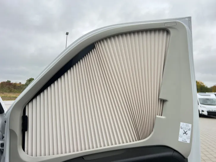 Fahrzeugbild Sunlight Sub TS 67 #17