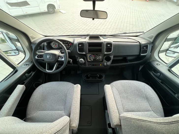 Fahrzeugbild Sunlight ALKOVEN A 68 * 7.771.- sparen! * #24