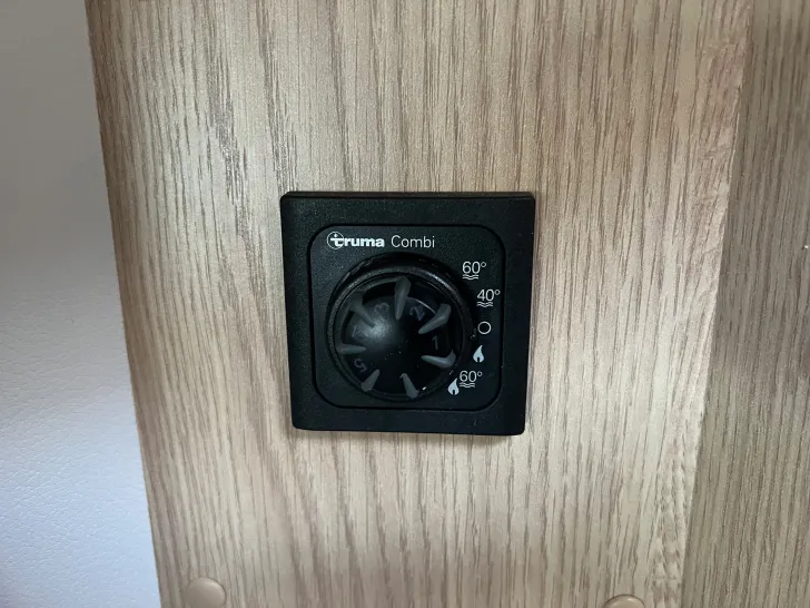 Fahrzeugbild Sunlight ALKOVEN A 68 * 7.771.- sparen! * #35