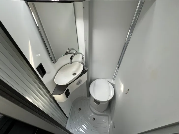 Fahrzeugbild Pössl H-Line Summit Shine 600 L #45