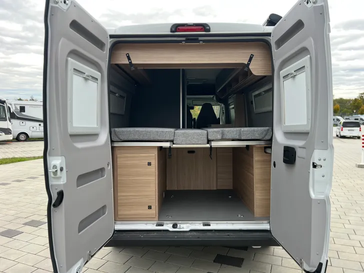 Fahrzeugbild Pössl H-Line Summit Shine 600 L Elegance #10