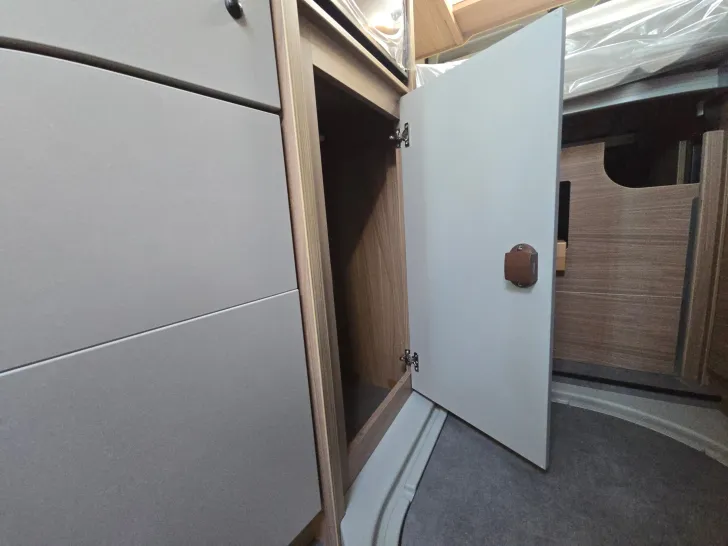 Fahrzeugbild Pössl D-Line 2Win R Plus #43