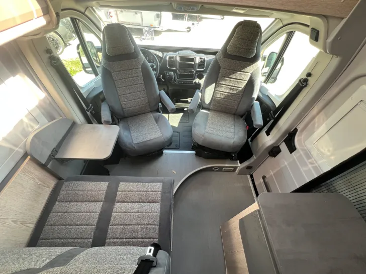 Fahrzeugbild Pössl H-Line Summit 600 L #24