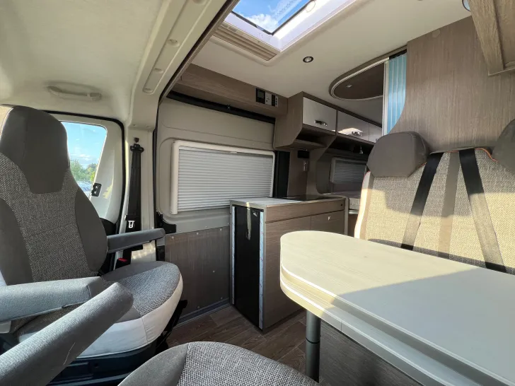 Fahrzeugbild Pössl D-Line Roadstar 600 L #36