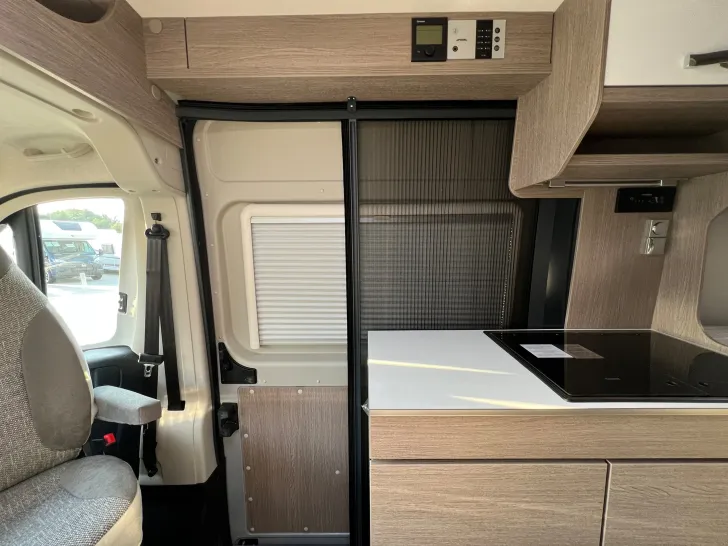 Fahrzeugbild Pössl D-Line Roadstar 600 L #37