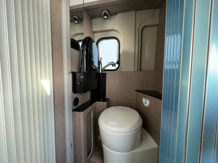 Fahrzeugbild Pössl D-Line Roadstar 600 L #47