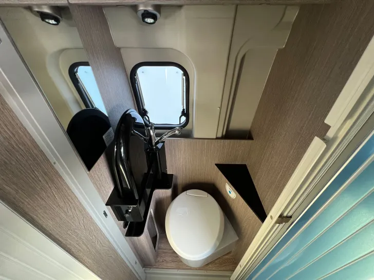 Fahrzeugbild Pössl D-Line Roadstar 600 L #48
