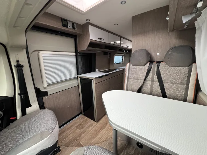 Fahrzeugbild Pössl D-Line 2Win S Plus #33