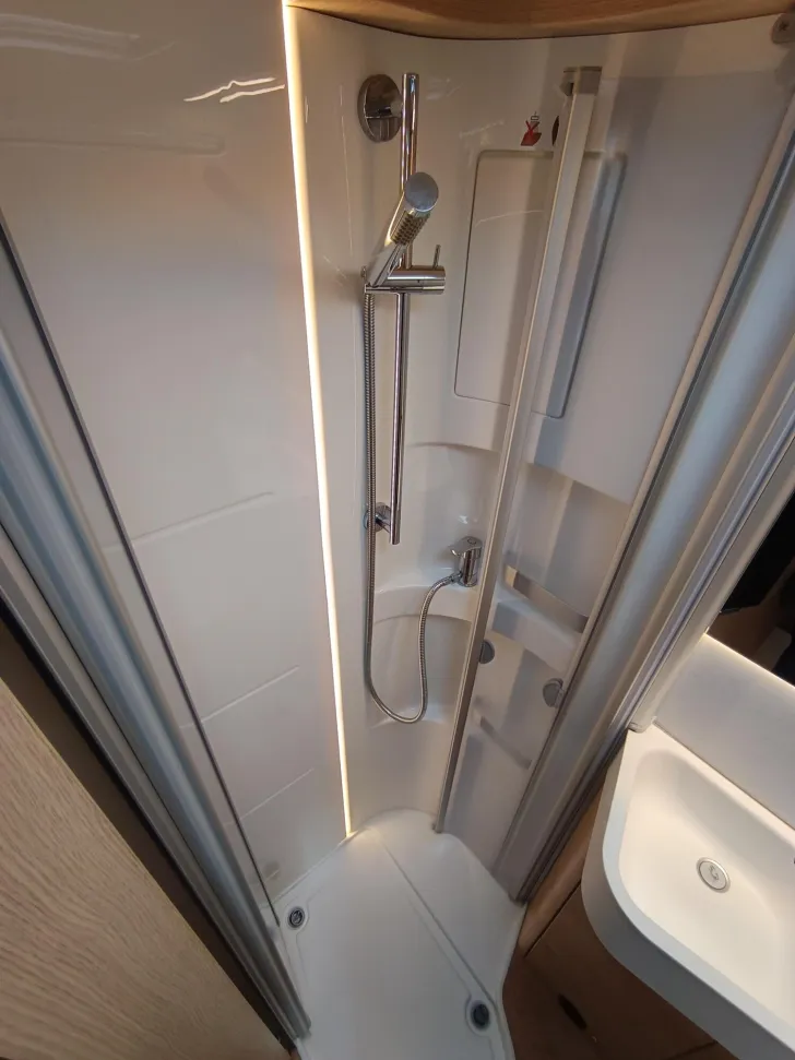 Fahrzeugbild Hymer B-Klasse MC I 580 Li,Solar,Dachklima,TV,SAT,Rout #44
