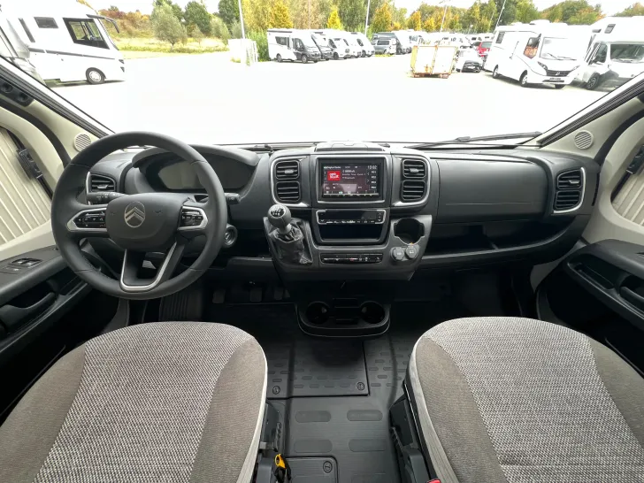 Fahrzeugbild Pössl D-Line 2Win S Plus #24