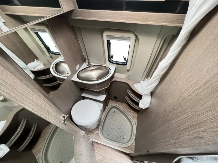 Fahrzeugbild Pössl D-Line 2Win S Plus #49