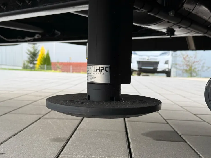 Fahrzeugbild Sonstige TOPX ALKOVEN 10.000 BMASX * Hubst. * Gastank * G-Smart #17