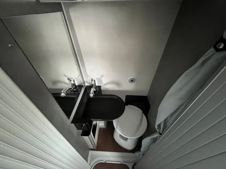 Fahrzeugbild Pössl H-Line Summit Shine 540 R #49