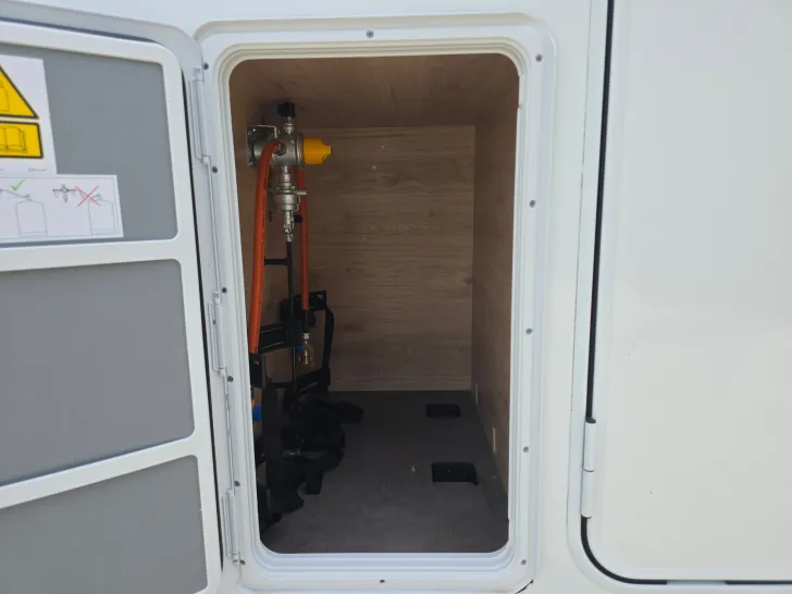 Fahrzeugbild Glücksmobil TEILINTEGRIERTE 741 EB Dethleffs Just Camp T6812 EB #8