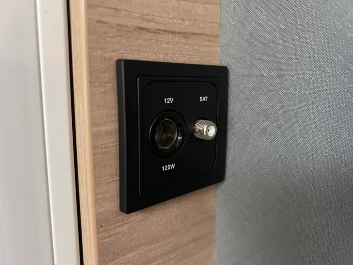 Fahrzeugbild Glücksmobil TEILINTEGRIERTE 691 EB #38