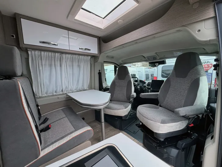 Fahrzeugbild Pössl D-Line 2Win Plus #38