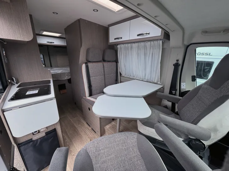 Fahrzeugbild Pössl D-Line 2Win Plus #41