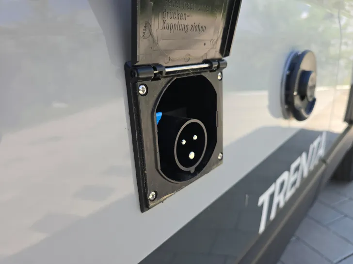 Fahrzeugbild Pössl D-Line Trenta 600 #8