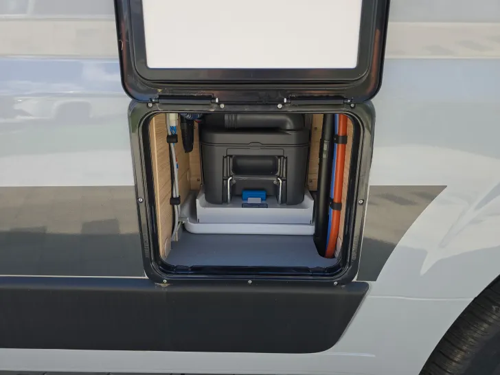 Fahrzeugbild Pössl D-Line Trenta 600 #9