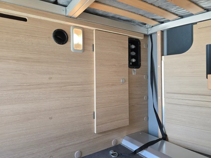 Fahrzeugbild Pössl D-Line Trenta 600 #17