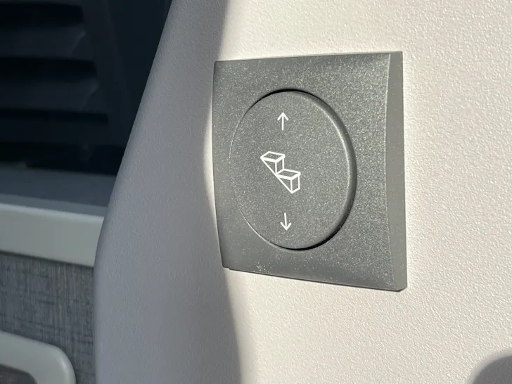 Fahrzeugbild Pössl H-Line Summit 600 L #19
