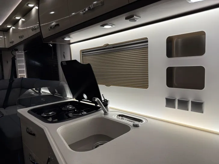Fahrzeugbild Sonstige MAXI ALKOVEN 8000 RSLGX #20