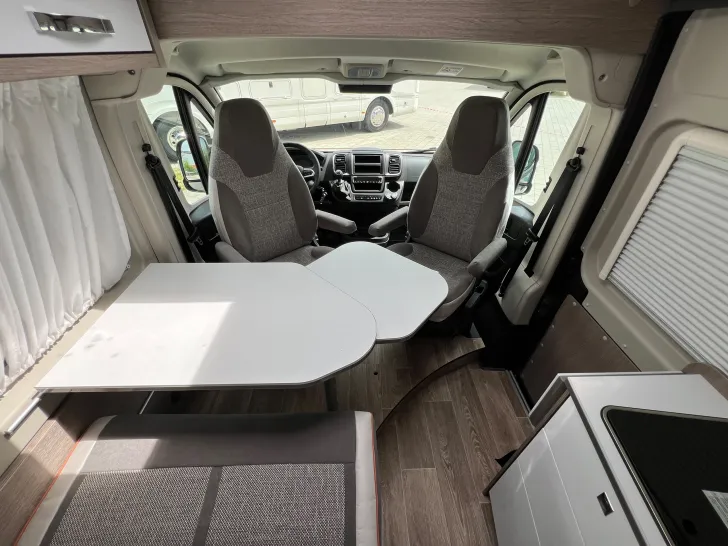 Fahrzeugbild Pössl D-Line 2Win R Plus #21