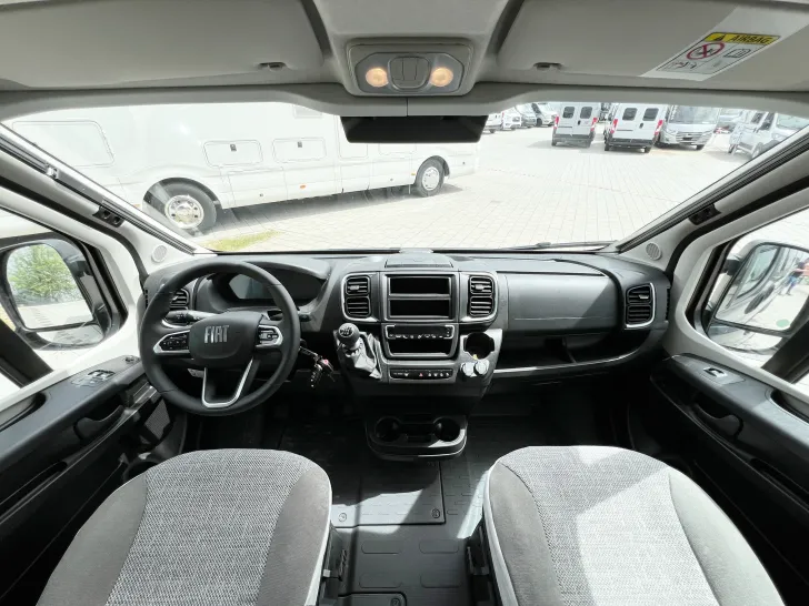 Fahrzeugbild Pössl D-Line 2Win R Plus #23