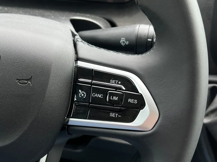 Fahrzeugbild Pössl D-Line 2Win R Plus #28