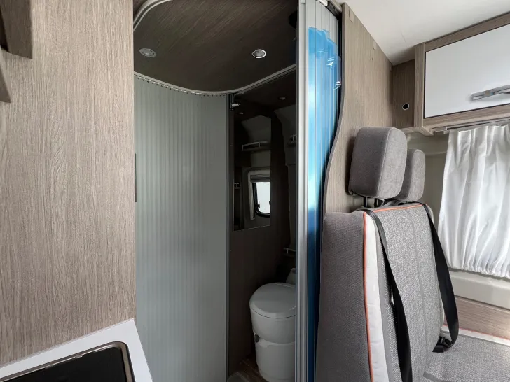 Fahrzeugbild Pössl D-Line 2Win R Plus #43