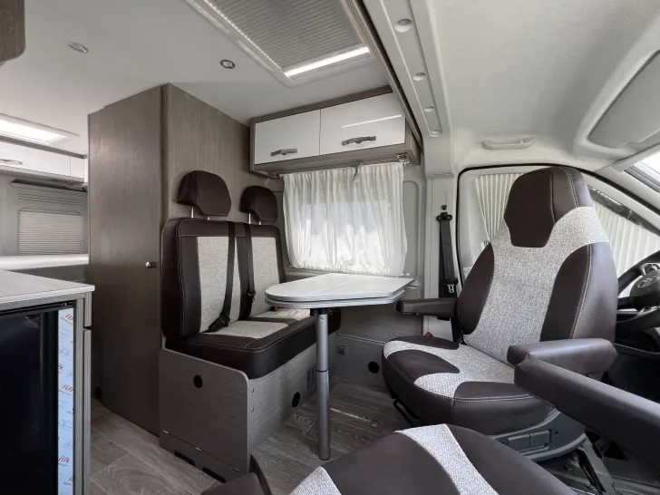 Fahrzeugbild Pössl D-Line 2Win S Plus #45