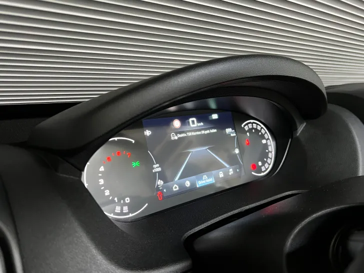 Fahrzeugbild Pössl H-Line Summit Shine 640 #28