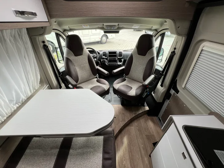 Fahrzeugbild Pössl D-Line 2Win R Plus #21