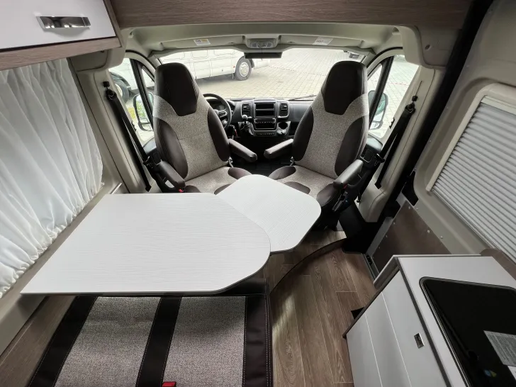 Fahrzeugbild Pössl D-Line 2Win R Plus #22
