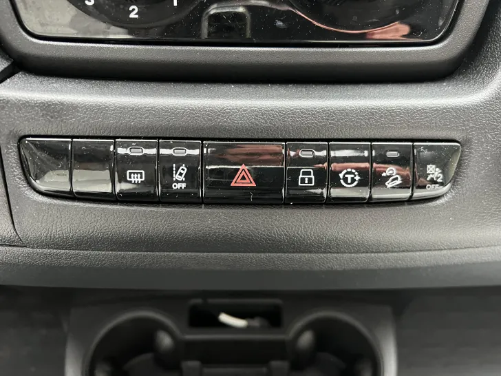 Fahrzeugbild Glücksmobil TEILINTEGRIERTE 741 EB #32