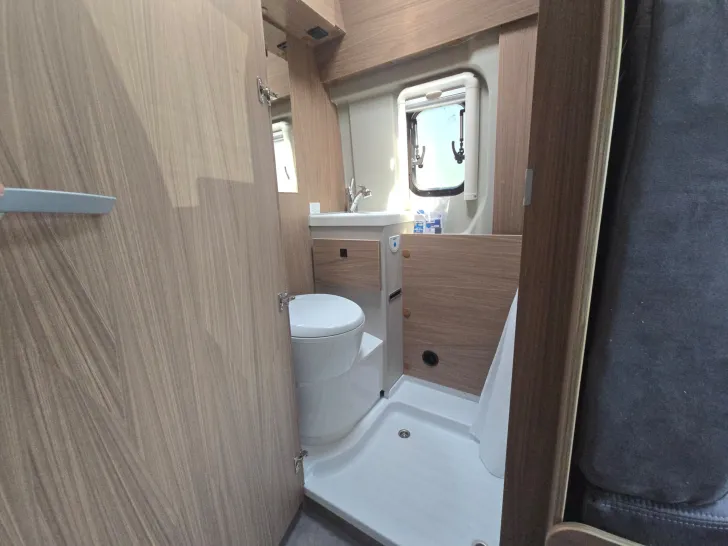 Fahrzeugbild Pössl D-Line 2Win S #48