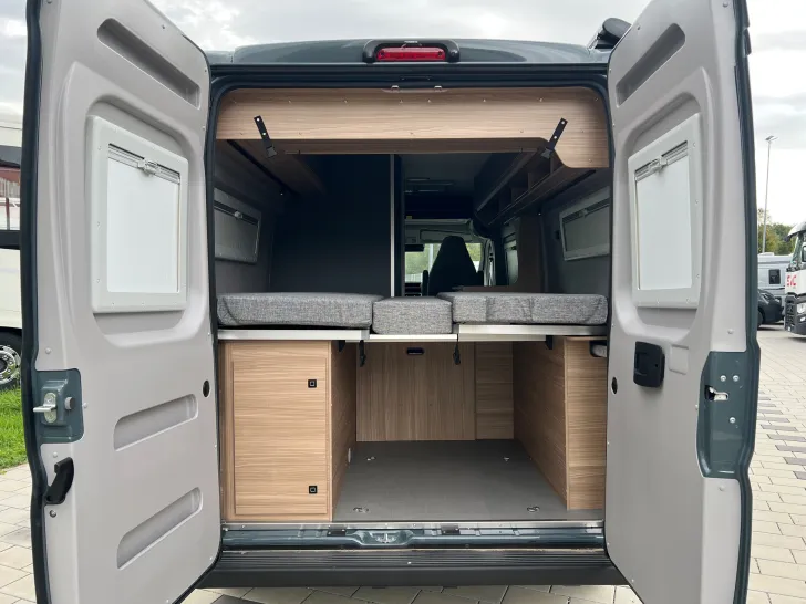 Fahrzeugbild Pössl H-Line Summit Shine 600 L Elegance #12
