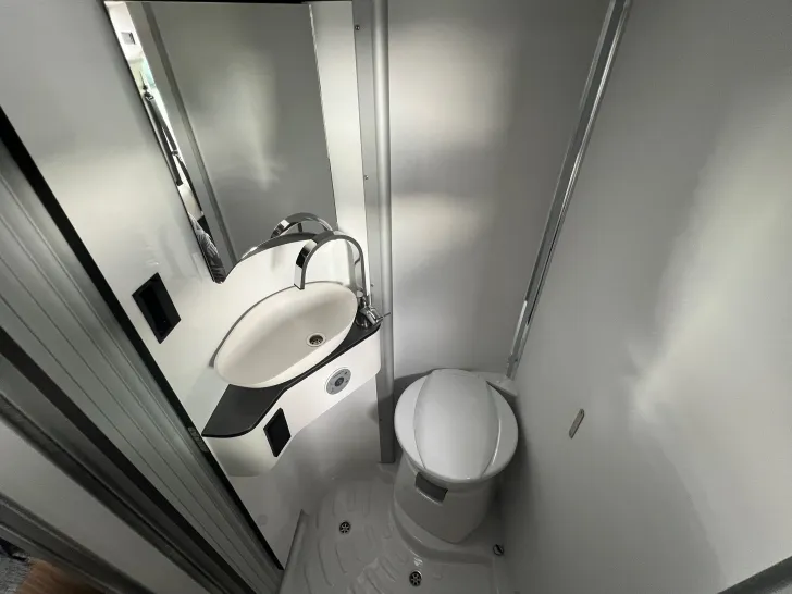 Fahrzeugbild Pössl H-Line Summit Shine 600 L Elegance #48