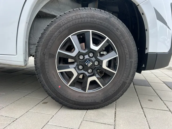 Fahrzeugbild Sunlight VAN ADVENTURE ED V 66 #17