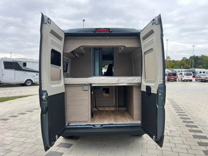 Fahrzeugbild Pössl D-Line 2Win R Plus #13