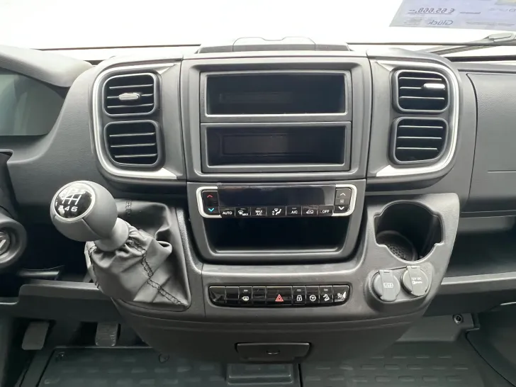 Fahrzeugbild Pössl D-Line 2Win R Plus #32