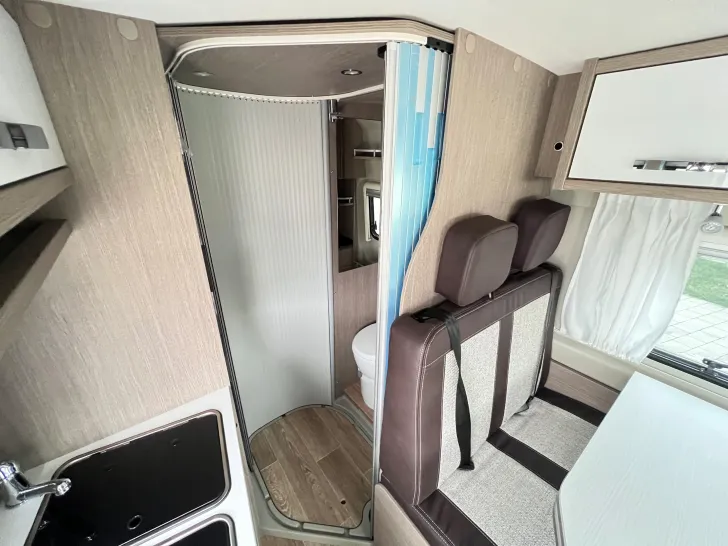 Fahrzeugbild Pössl D-Line 2Win R Plus #43