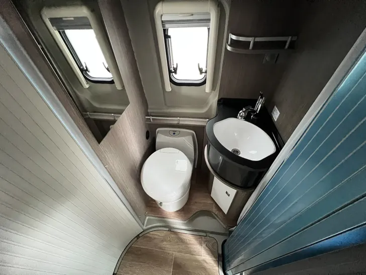 Fahrzeugbild Pössl D-Line 2Win R Plus #45