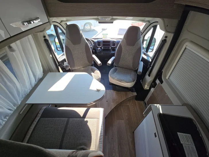 Fahrzeugbild Pössl D-Line 2Win R Plus #24