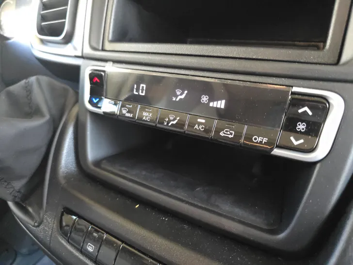 Fahrzeugbild Pössl D-Line 2Win R Plus #35