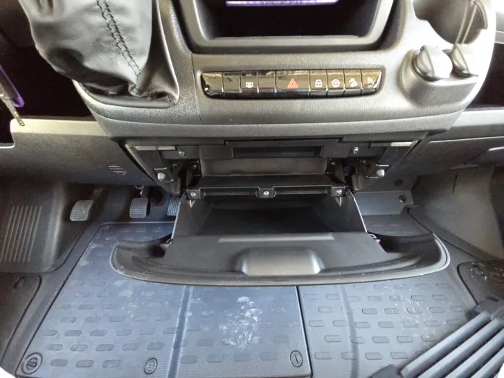 Fahrzeugbild Pössl D-Line 2Win R Plus #36