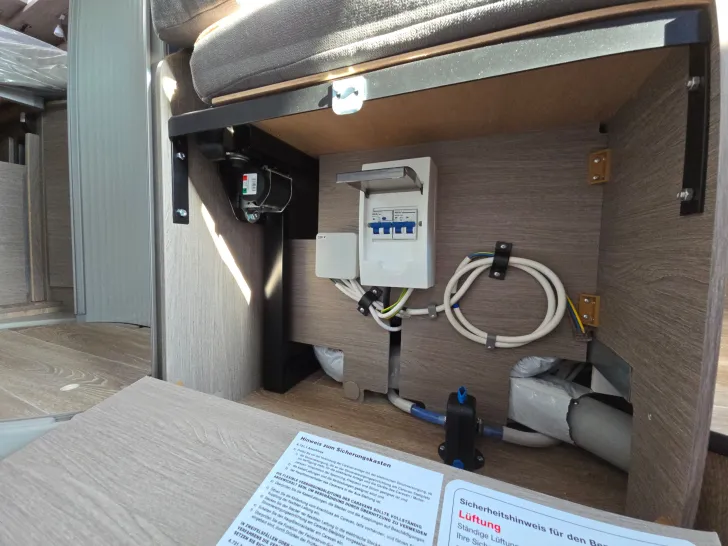 Fahrzeugbild Pössl D-Line 2Win R Plus #47