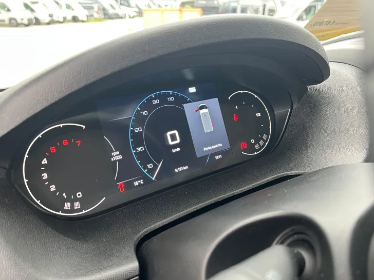 Fahrzeugbild Pössl D-Line 2Win S Plus #29