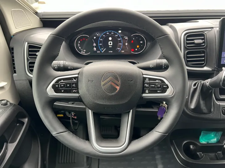 Fahrzeugbild Clever Select Line RUNNER #28